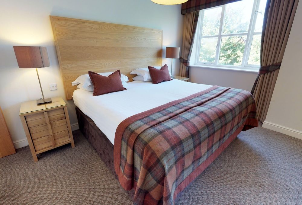 Classic Plus Two Bedroom Apartment with Patio