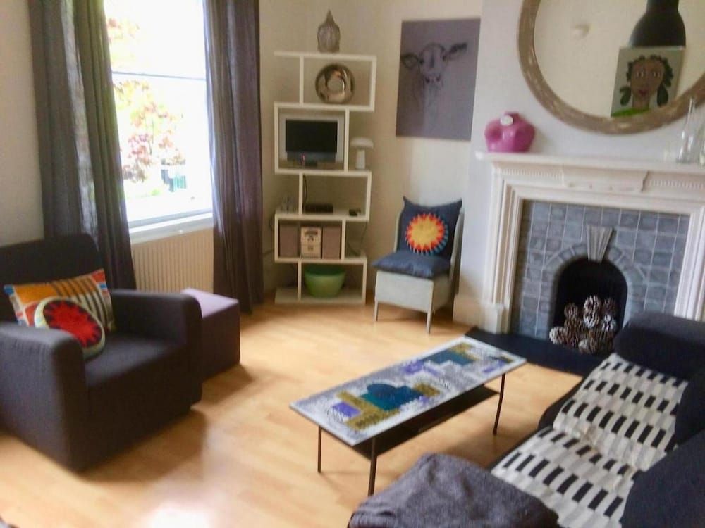 Trendy 2BD Flat in West Hampstead Apartment (2 Bedrooms) 14