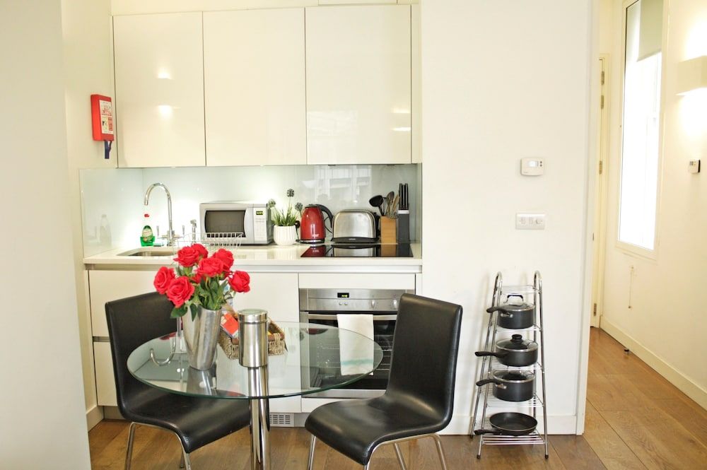 Urban Stay London City Apartments Deluxe Studio, 1 Double Bed, Bathtub 14