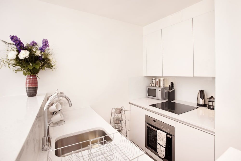 Urban Stay London City Apartments Deluxe Apartment, 1 Bedroom, Bathtub 13
