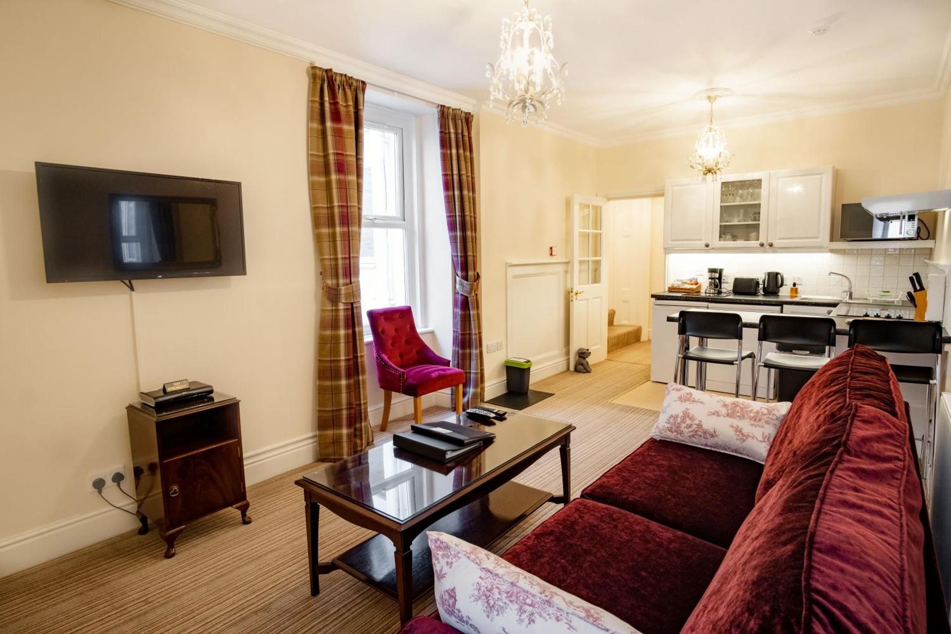 The Town House Apartment - Ground Floor 5