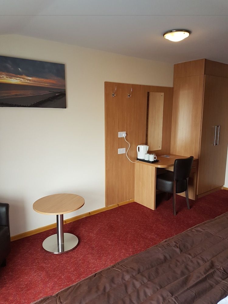 The Cliff Top Inn Hotel Family Room 5