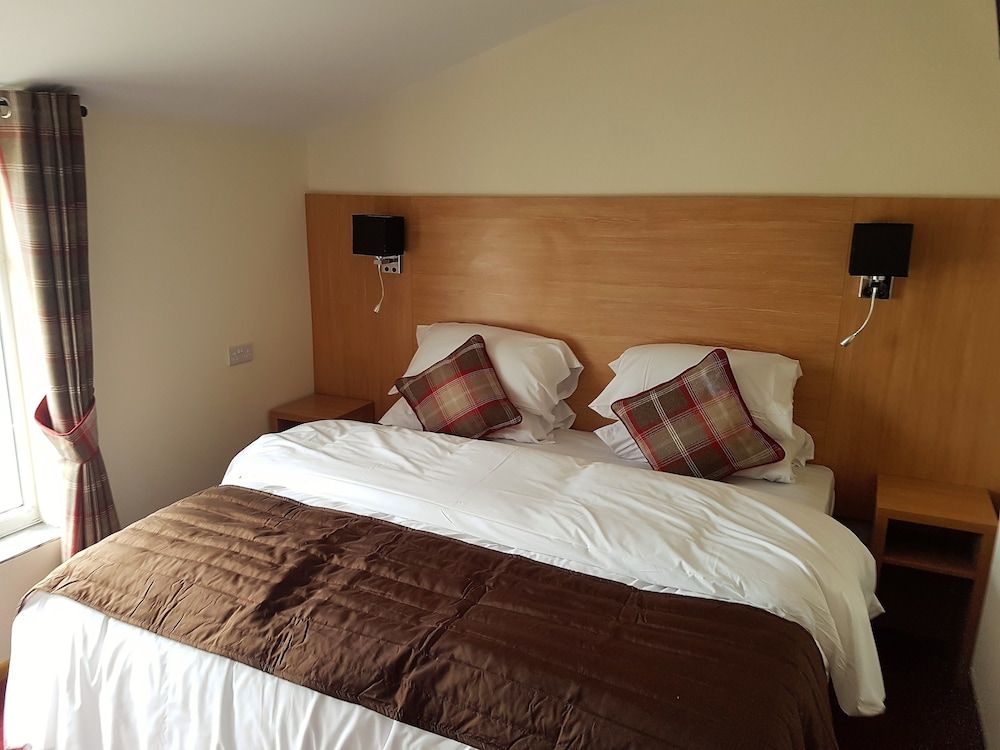 The Cliff Top Inn Hotel Family Room