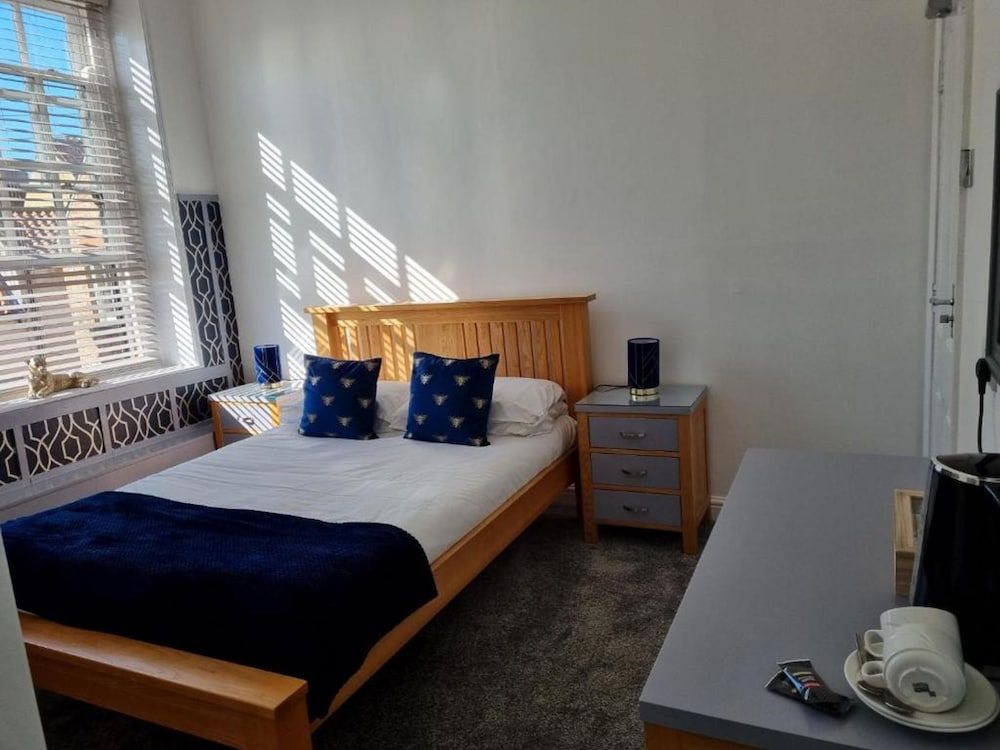 OYO The Leven Standard Double Room, 1 Double Bed 2