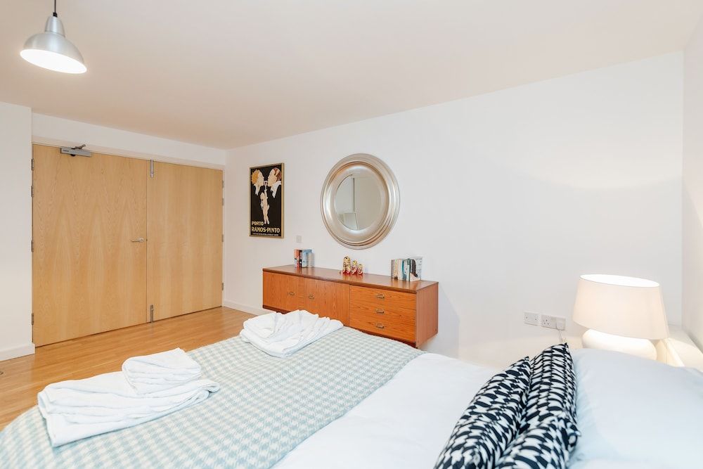 The Bateman's Shoreditch 2 Bed Flat by BaseToGo Apartment, 2 Bedrooms 7