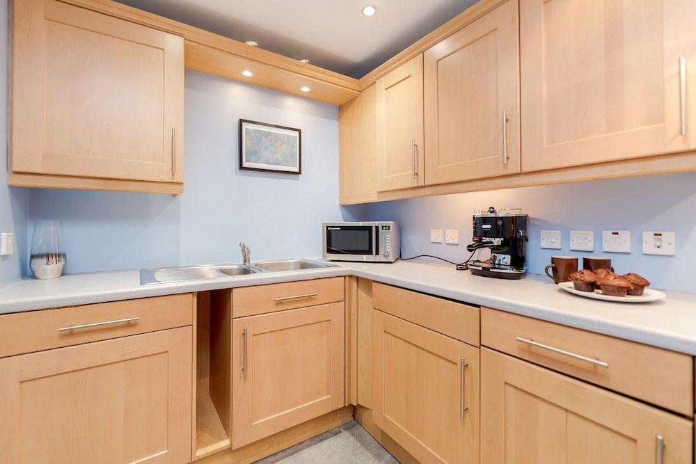 undefined The Bateman's Shoreditch 2 Bed Flat by BaseToGo 4