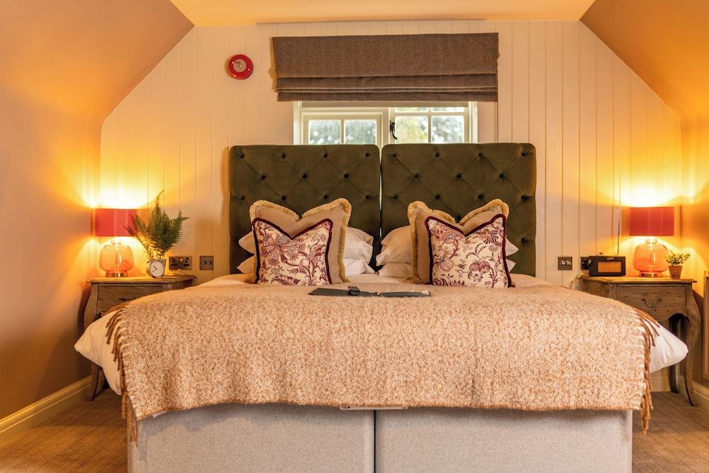 The Old House Inn Comfort Room 3