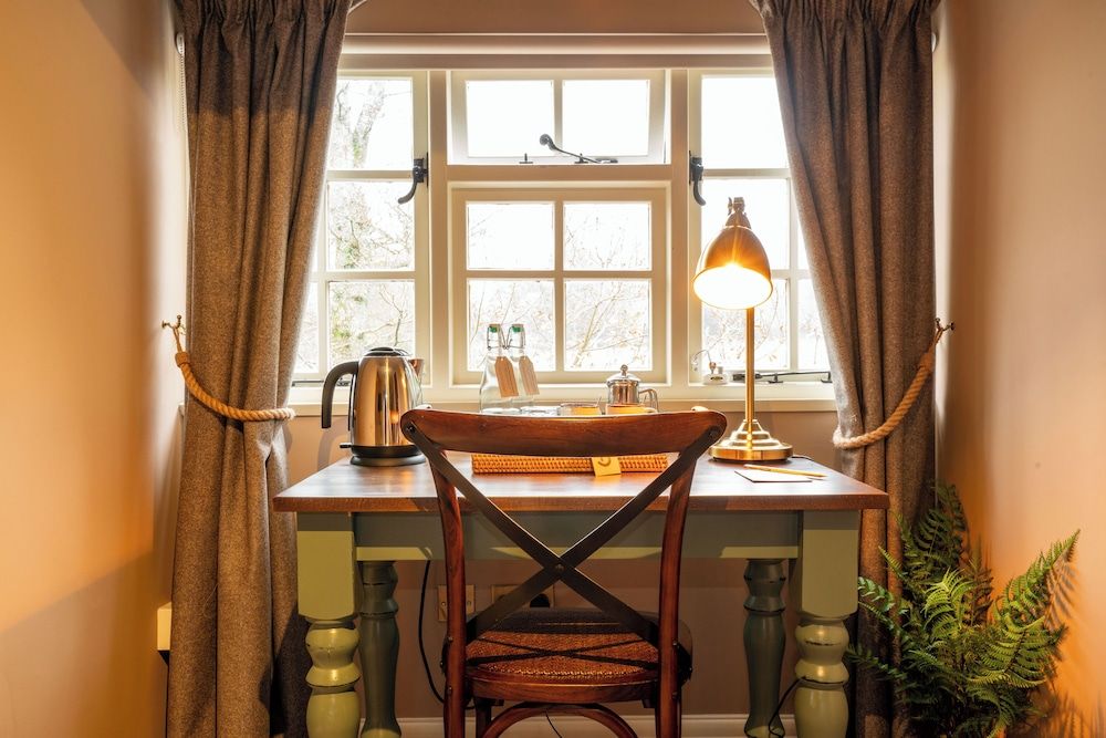 The Old House Inn Comfort Room 8