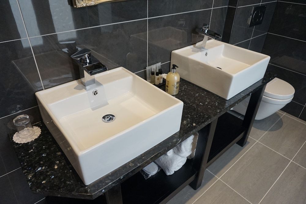 Halvard Hotel Junior Suite, 1 King Bed, Beach View 7