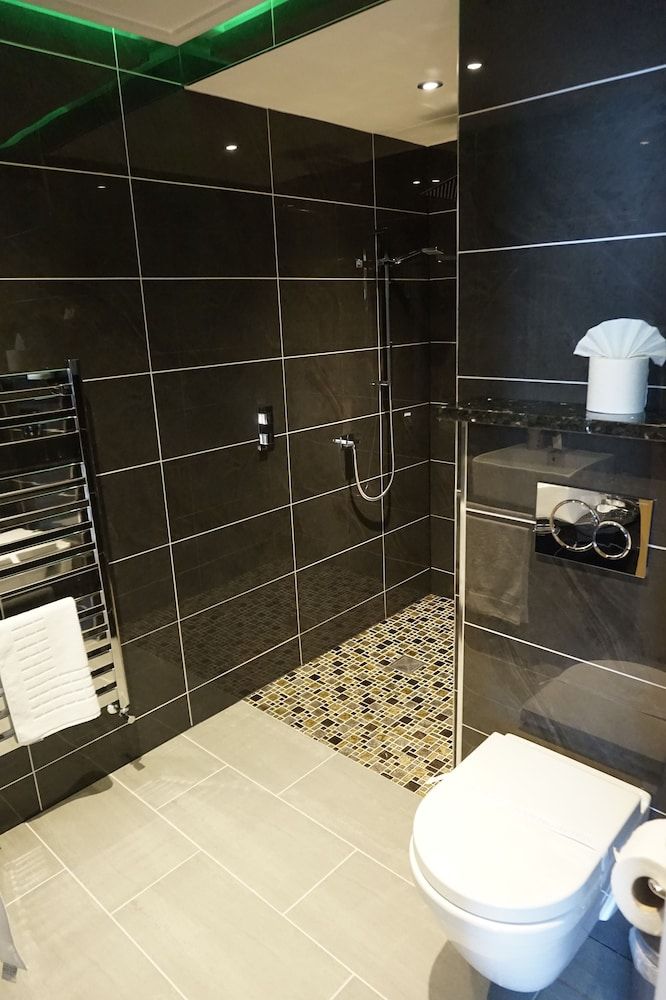 Halvard Hotel Superior Room, 1 King Bed, Beach View 14