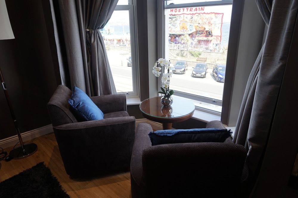 Halvard Hotel Superior Room, 1 King Bed, Beach View 11