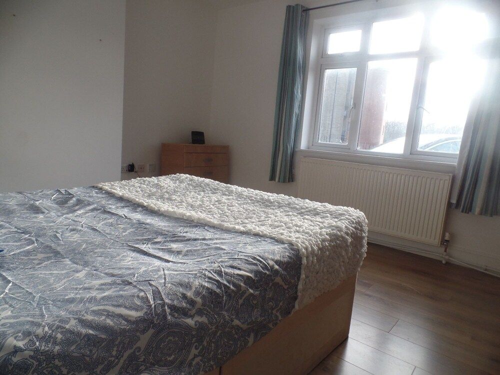 undefined Foxholt House 3