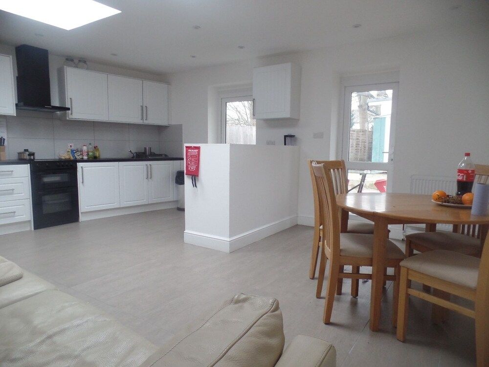 undefined Foxholt House 9