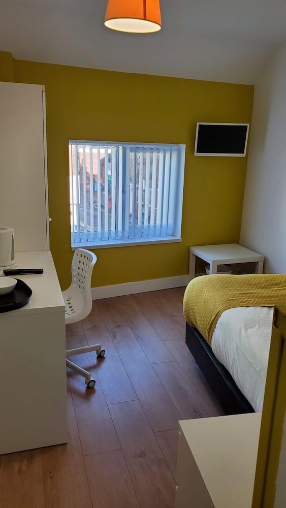 The Bell Gate House Single Room 17