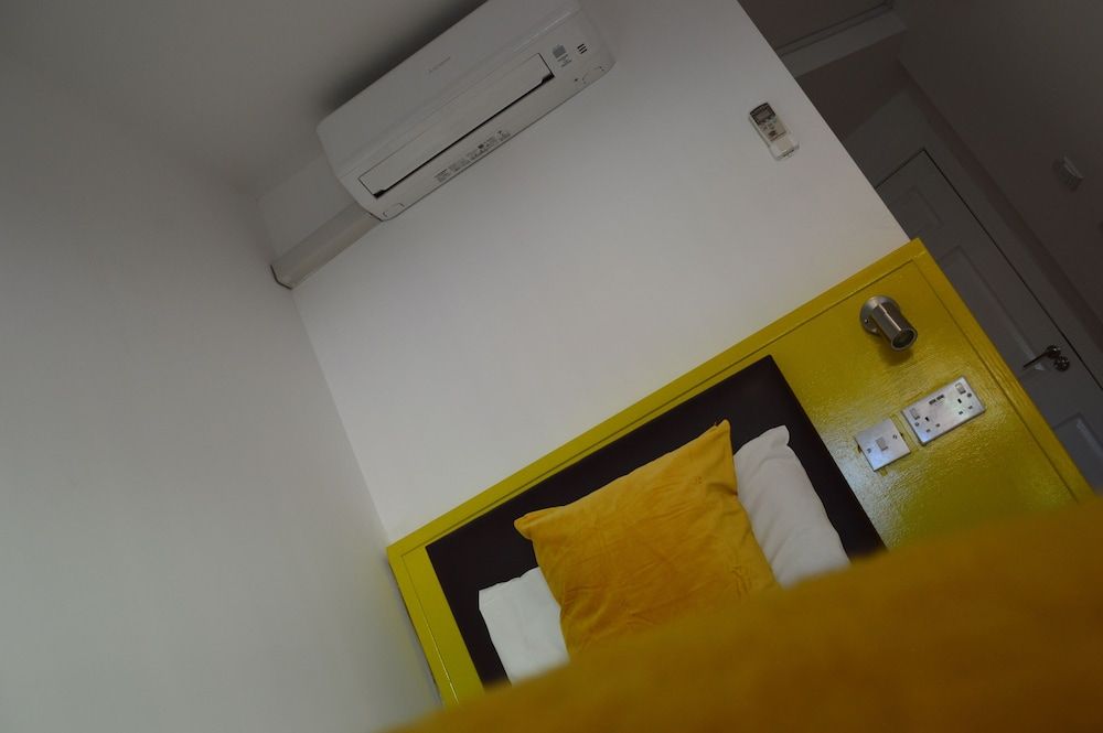 The Bell Gate House Single Room 6