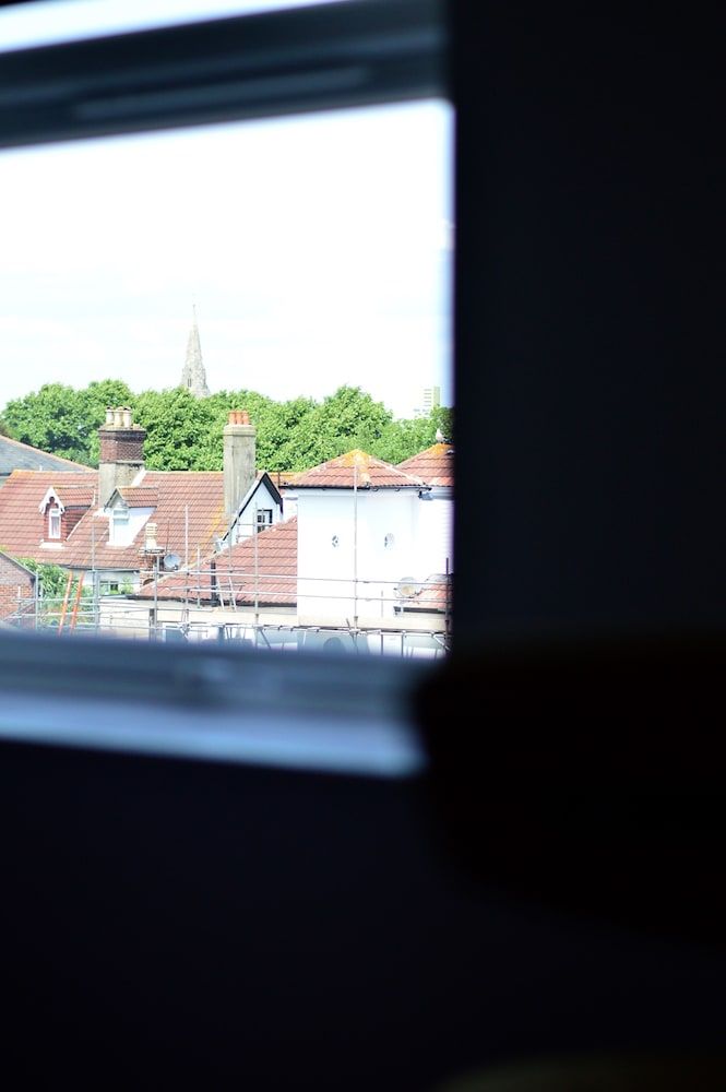 Q8 Boutique Hotel Deluxe Single Room, Courtyard View 5