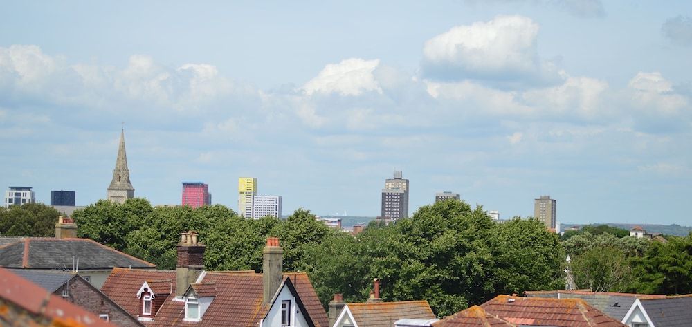 Q8 Boutique Hotel Deluxe Single Room, Courtyard View 2