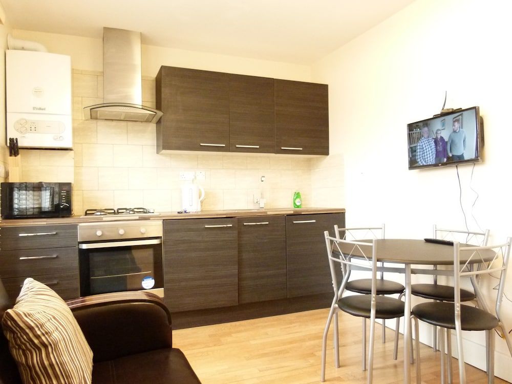 undefined SS Property Hub - West Kensington Apartment 9