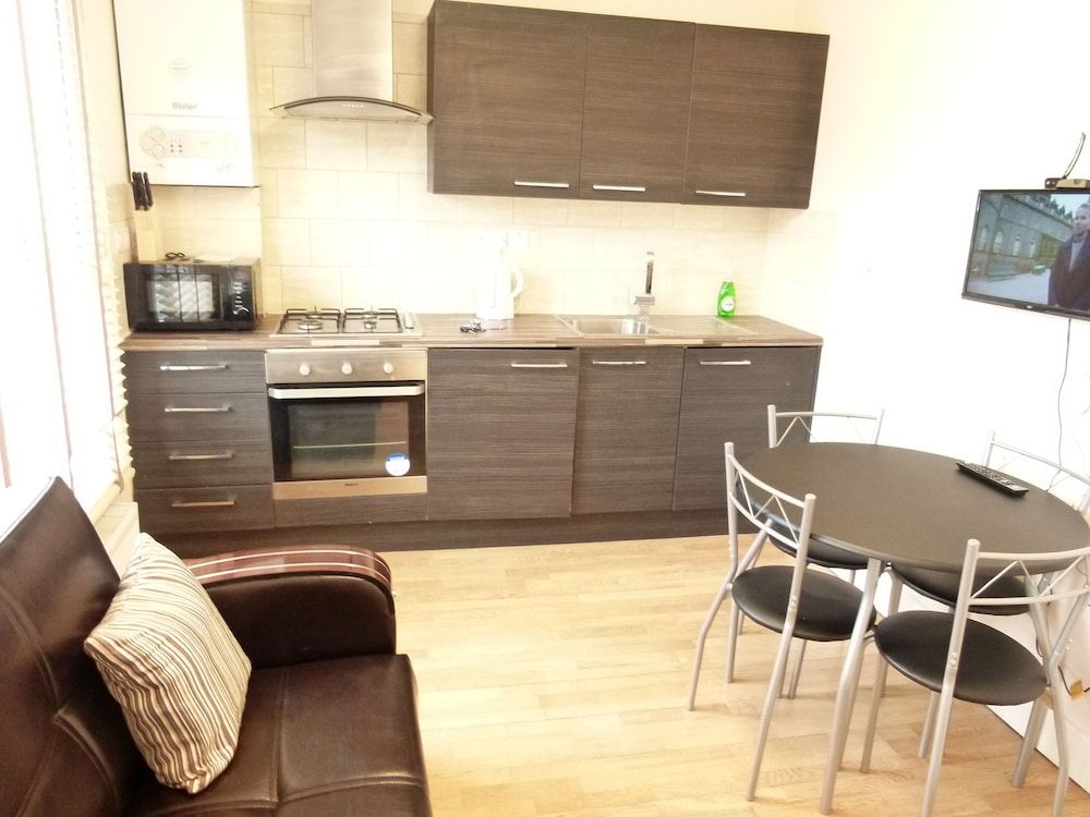 undefined SS Property Hub - West Kensington Apartment 10