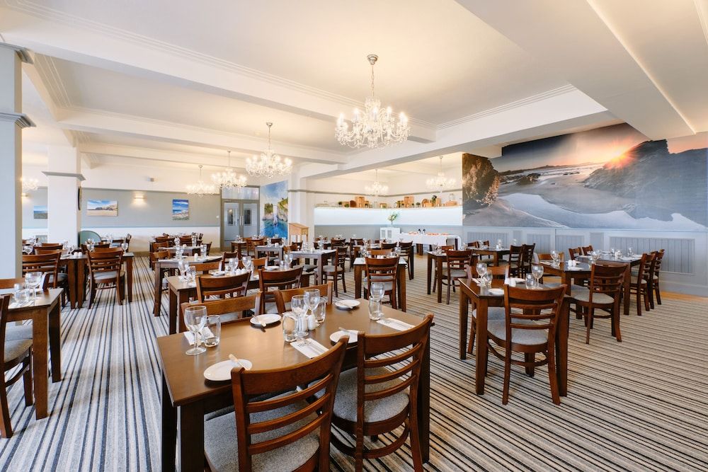 undefined Kilbirnie Hotel 6