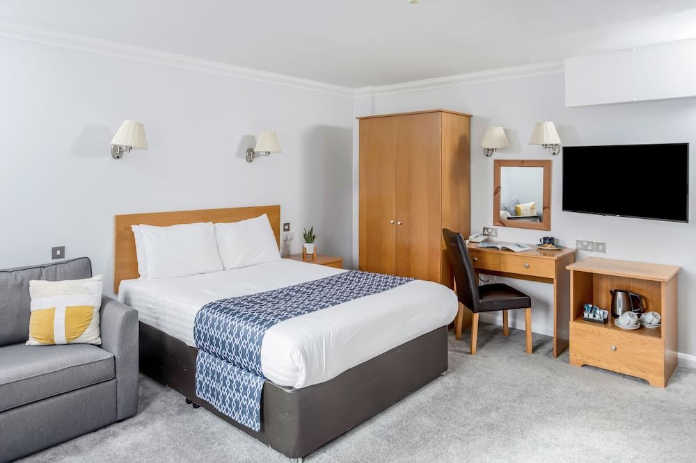 Kilbirnie Hotel Family Room for 6
