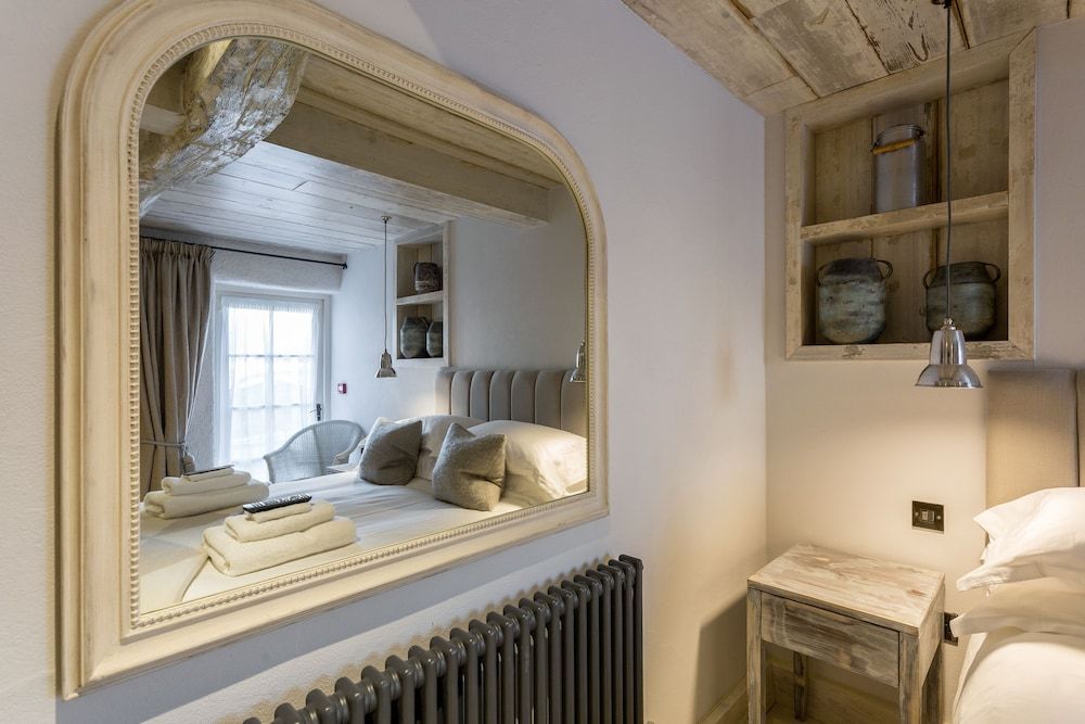 The Cow Dalbury Premier Double Room, 1 Bedroom 2