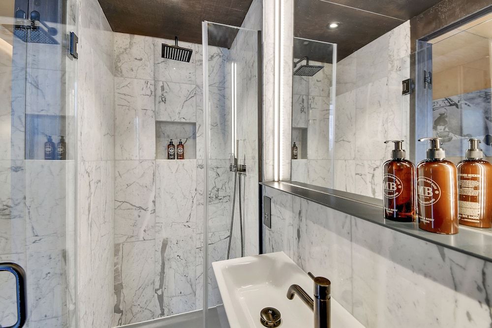 Stow Away Waterloo Standard Apartment 19