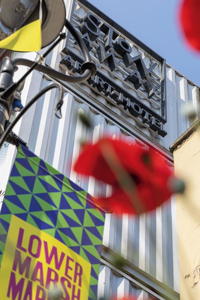 undefined Stow Away Waterloo 6