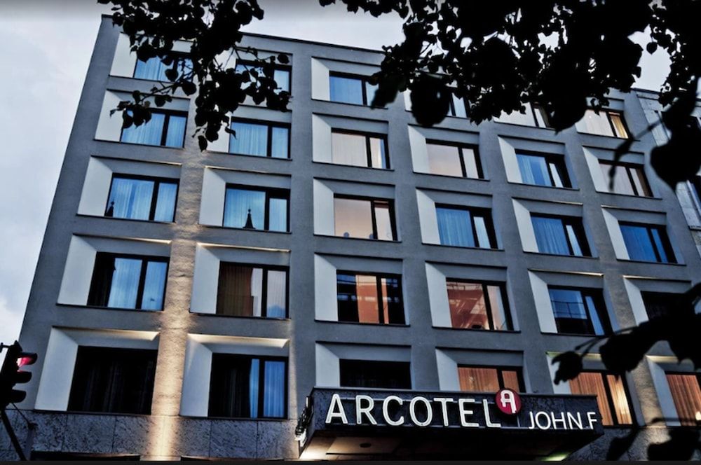 undefined ARCOTEL John F Berlin 8