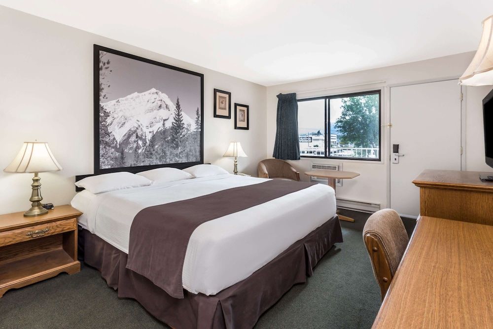 Room, 1 King Bed, Non Smoking