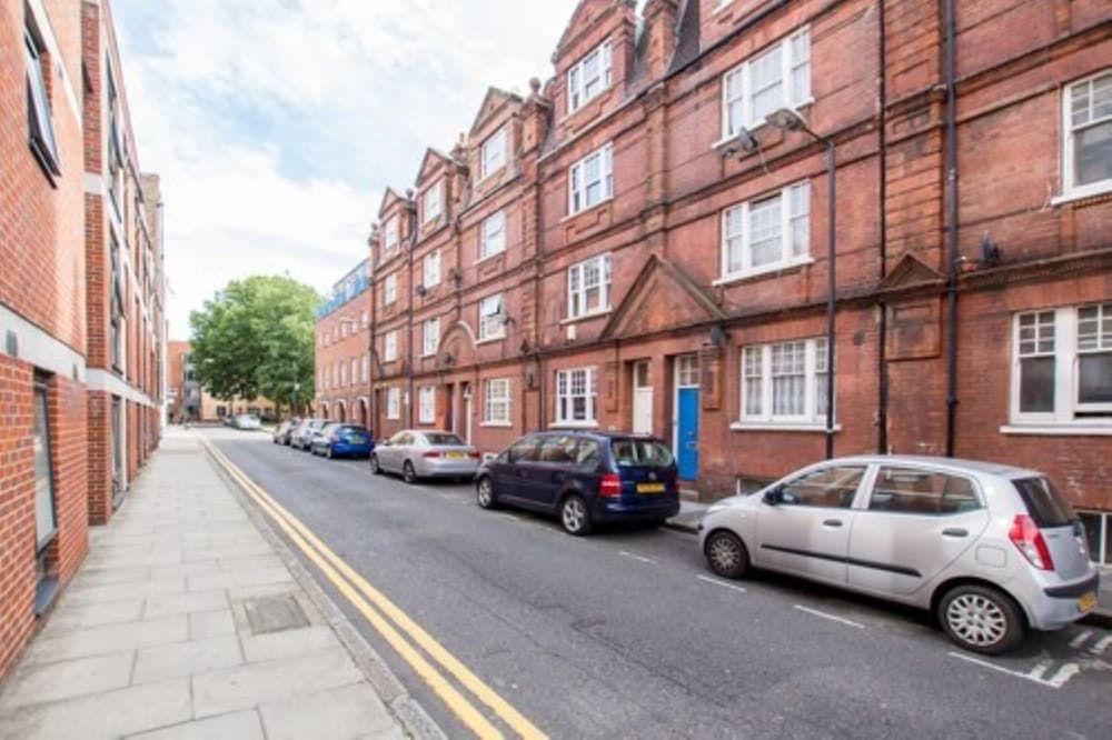 undefined Brick Lane Comfy Apartments 6