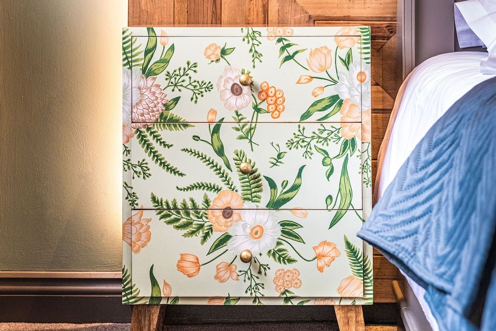 The Cricketers Deluxe Double Room (Best) 10