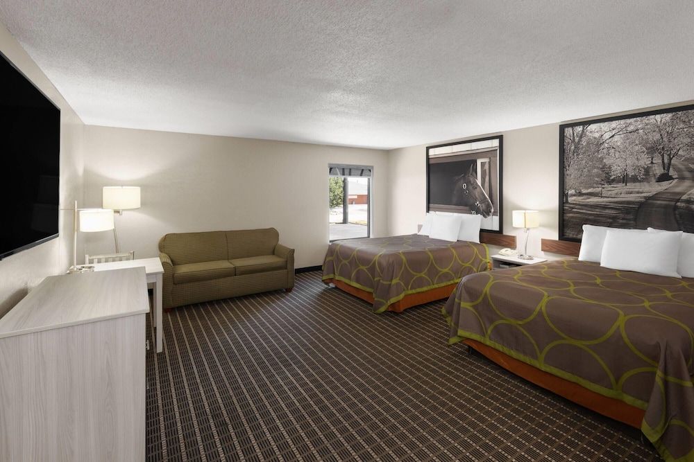 Business Room, 2 Queen Beds, Non Smoking