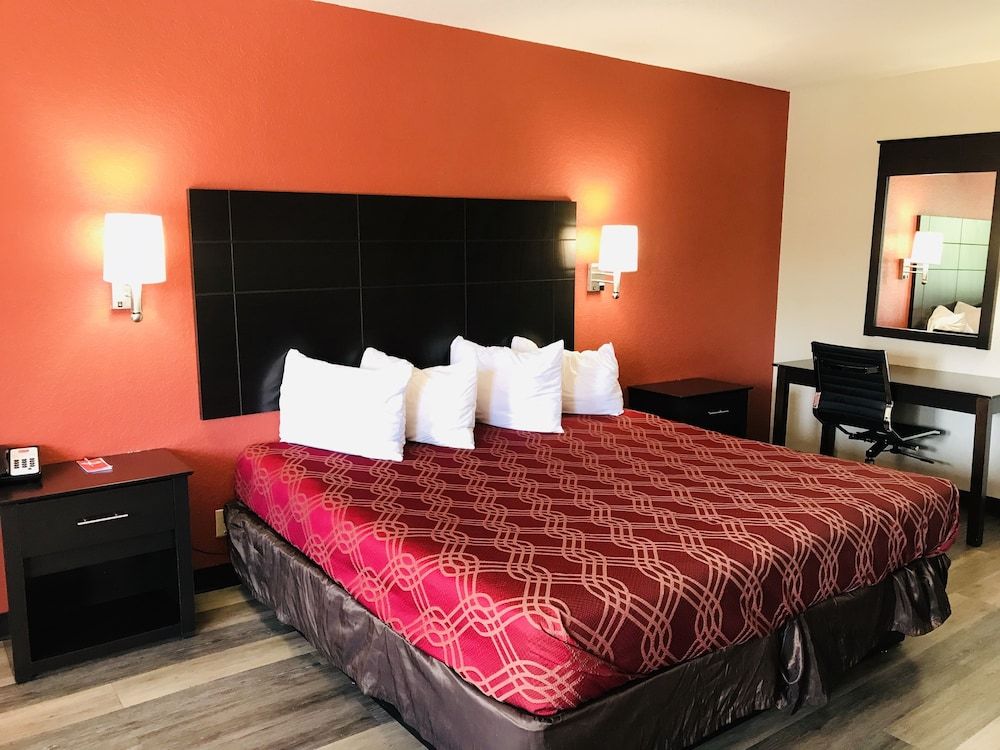 Standard Room, 1 King Bed, Non Smoking