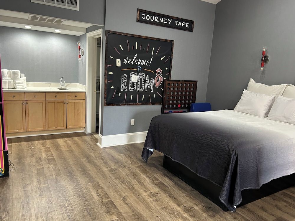 Suite, Multiple Beds, Non Smoking