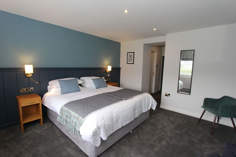 Nanhoron Arms Hotel Double or Twin Room, Ensuite 3