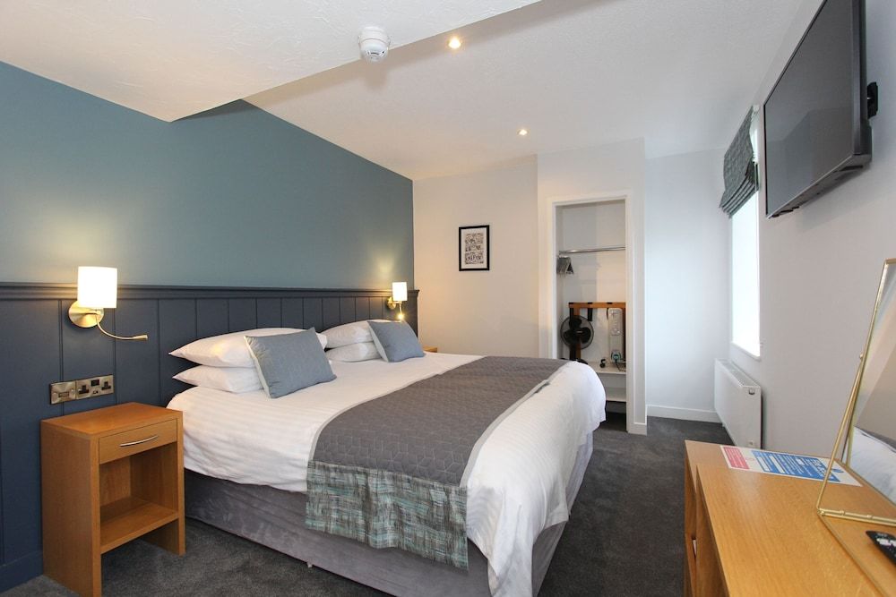 Nanhoron Arms Hotel Double or Twin Room, Ensuite 7