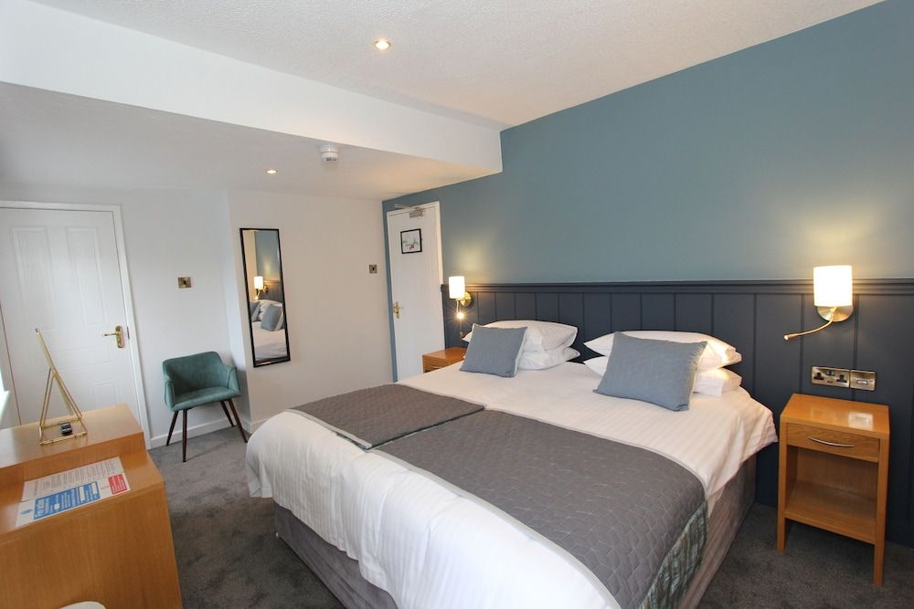 Nanhoron Arms Hotel Double or Twin Room, Ensuite 6