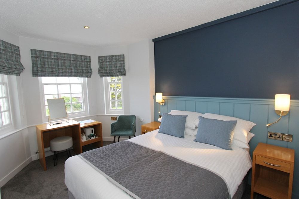 Nanhoron Arms Hotel Double Room, Ensuite