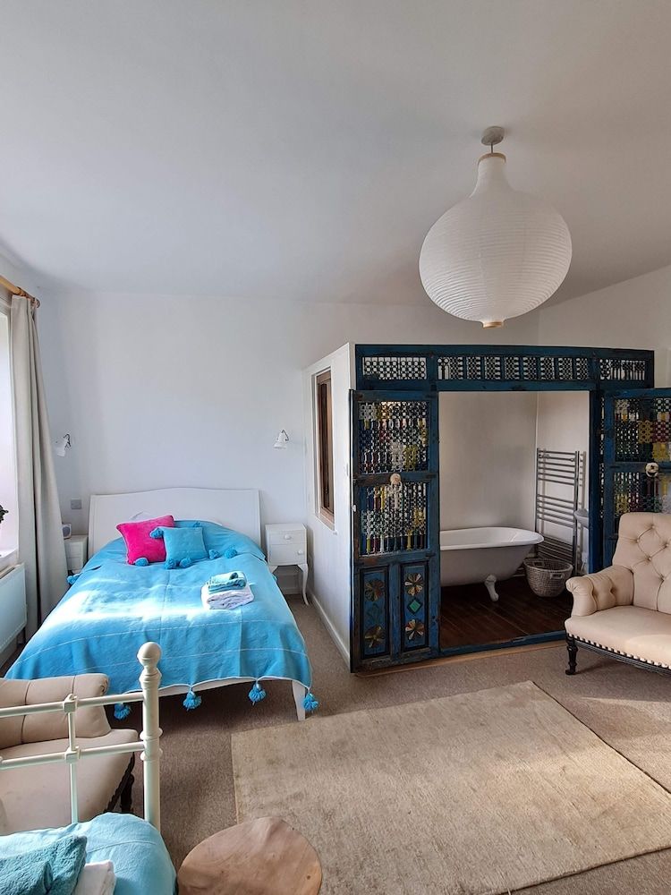 St John's Croft Large Double or Twin Room 7