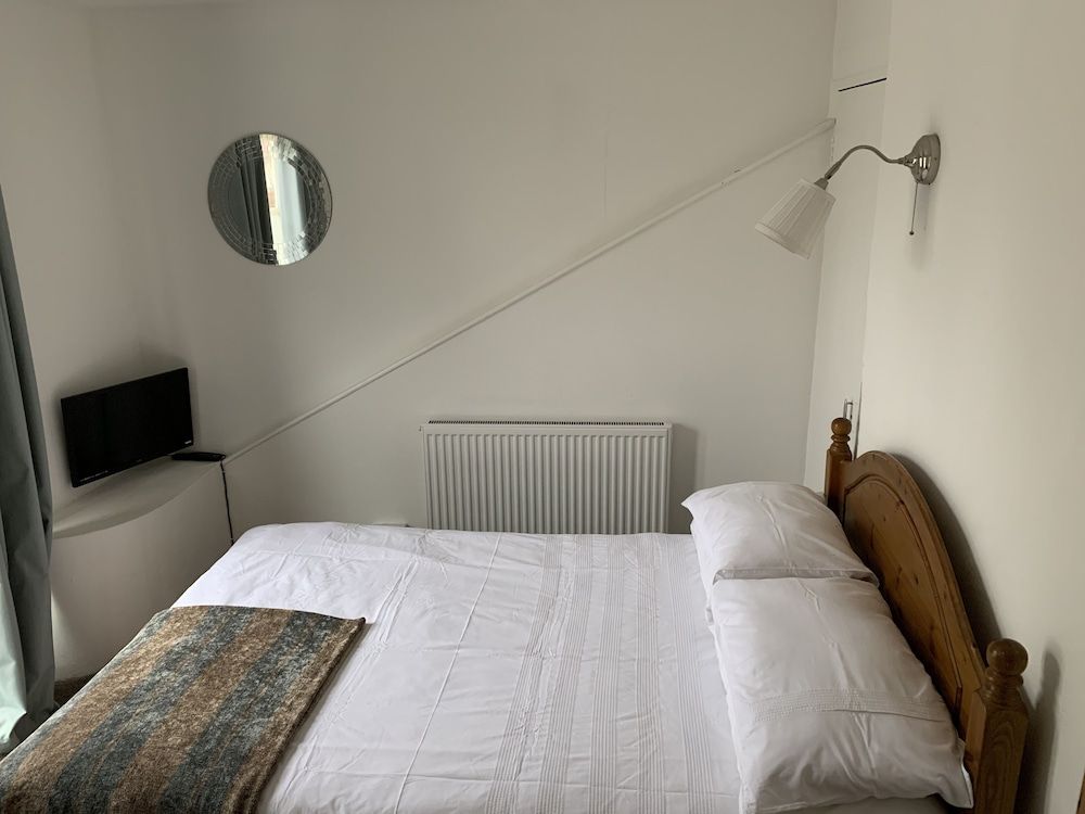 Bell Cottage Double Room 4