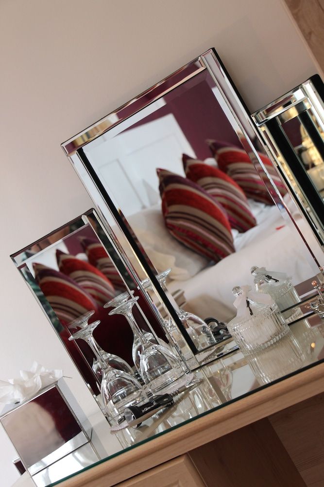 St John's Lodge (incl off-site health club) King Room 12