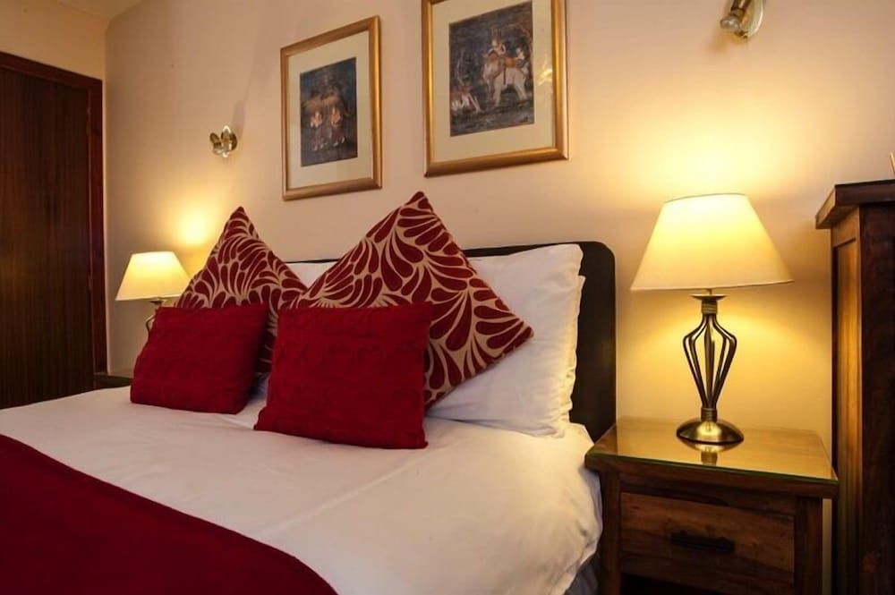 Dunhallin House Superior Double Room 5