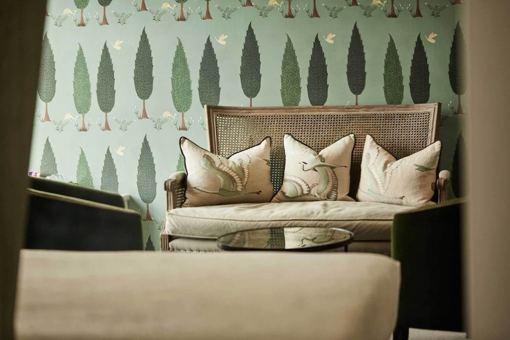 The Beaumont Hotel Superior Double Room 8