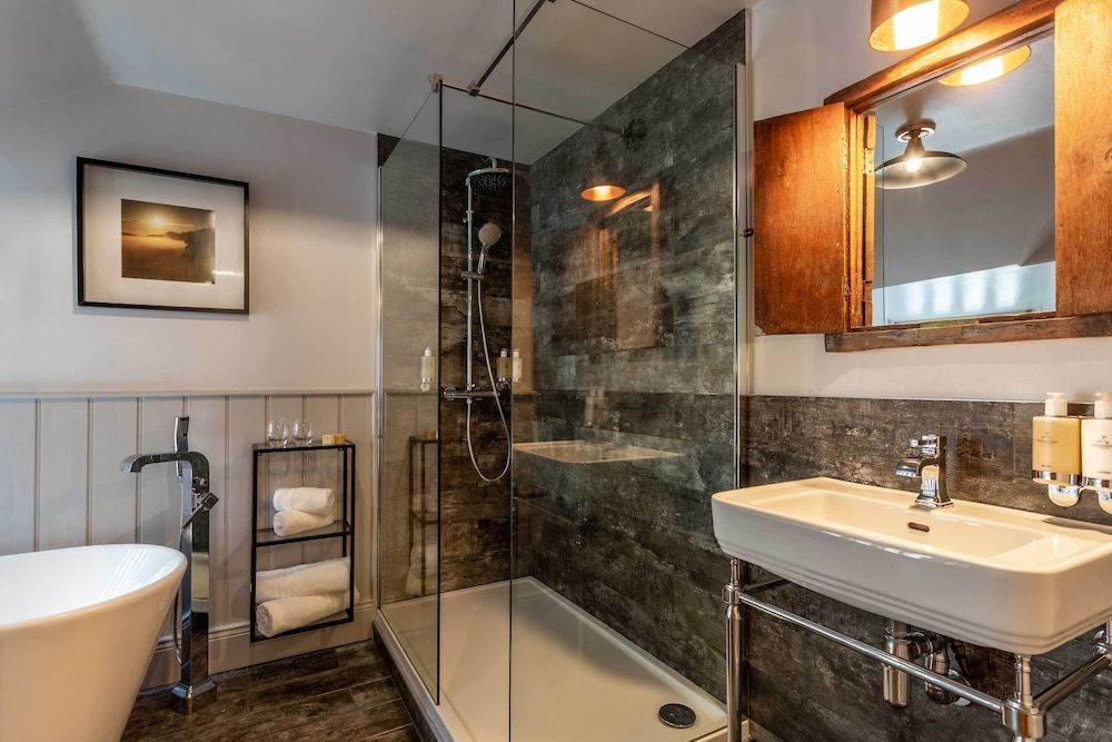 The Beaumont Hotel Superior Double Room 10