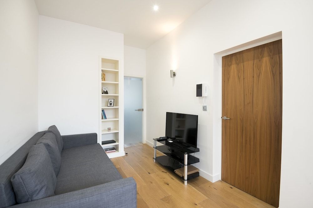 Old Street by Excel Apartments Apartment 24