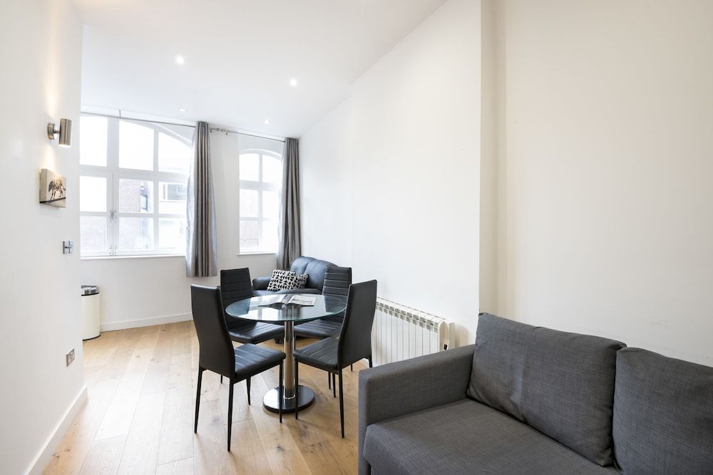 Old Street by Excel Apartments Apartment 21