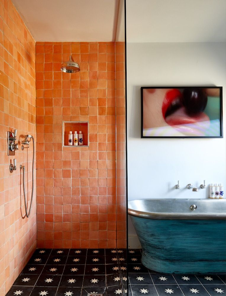 Artist Residence Oxfordshire Family Suite 4