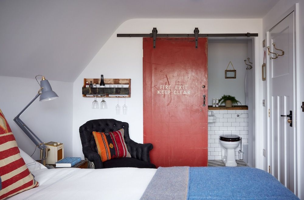 Artist Residence Oxfordshire Double Room (Rabbit Hole) 2