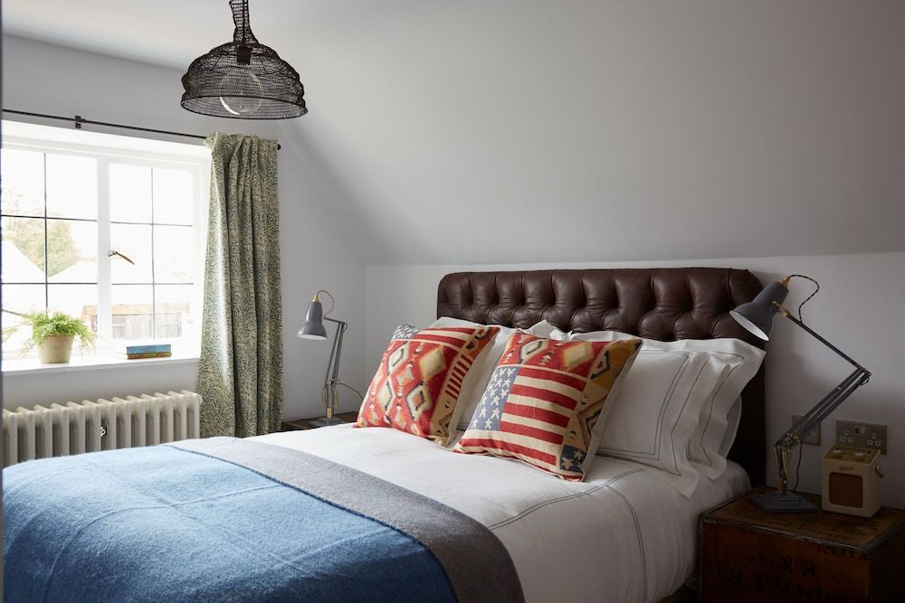 Artist Residence Oxfordshire Double Room (Rabbit Hole)